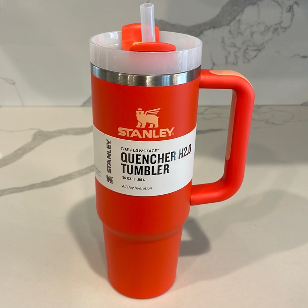 Stanley - 30 oz. TIGERLILLY - Quencher H2.0 FlowState Tumbler w/handle - NWT!